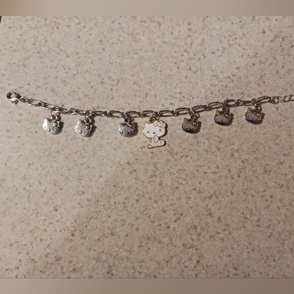 Hello Kitty Sanrio Charm Bracelet - Picture 4 of 5